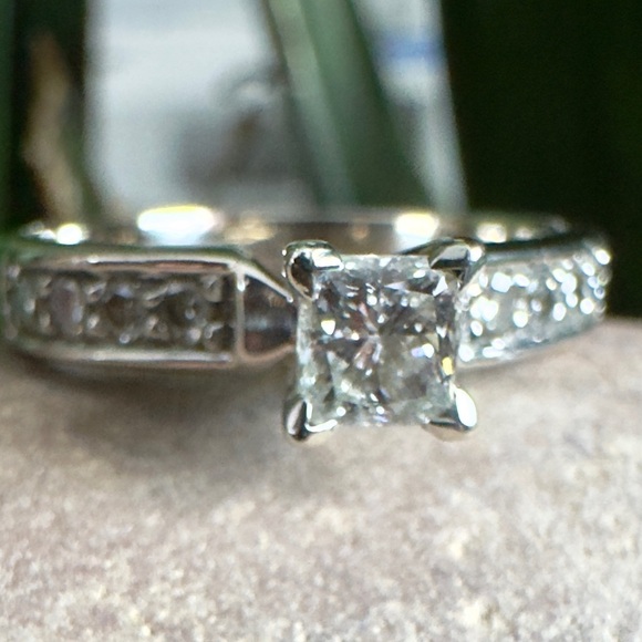 14k Diamond Solitaire Ring